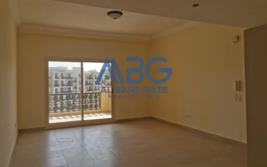 Spacious 1 BR Apartment in Al Hamra Village