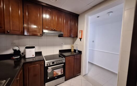 2 Bedroom Fully Furnished | Upgraded | Sea View